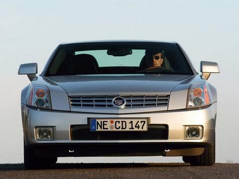 Cadillac (Кадиллак)XLR 1 поколение родстер 4.6i AT 2003–н. в.