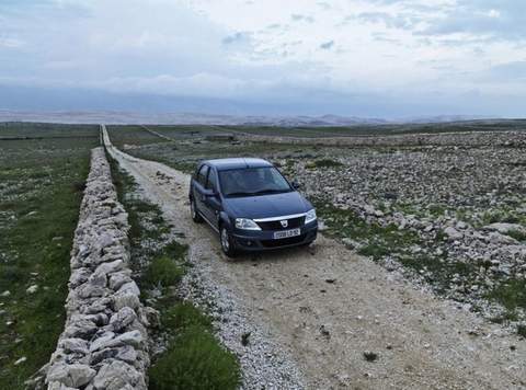 Dacia (Дачия)Logan 1 поколение  [рестайлинг] седан 1.6 MT 2008–н. в.