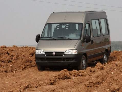 Fiat (Фиат)Ducato 2 поколение 9 мест микроавтобус 4-дв. 2.3 TD MT AWD L3H2 Стандарт 2002–2011