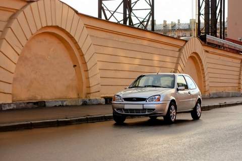 Ford (Форд)Fiesta 4 поколение  [рестайлинг] хетчбэк 3-дв. 1.8 D MT 1999–2000