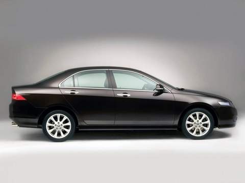 Honda (Хонда)Accord 7 поколение  [рестайлинг] седан 4-дв. 2.0 MT 2006–2008