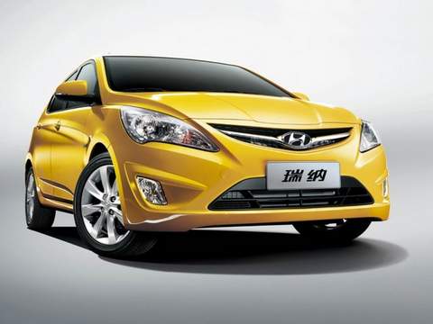 Hyundai (Хендай)Verna RBхетчбэк 1.4 MT 2011–н. в.