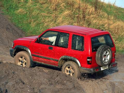 Isuzu (Исузу)Trooper 2 поколение внедорожник 3-дв. 3.1 TDI MT 4WD 1998–2002