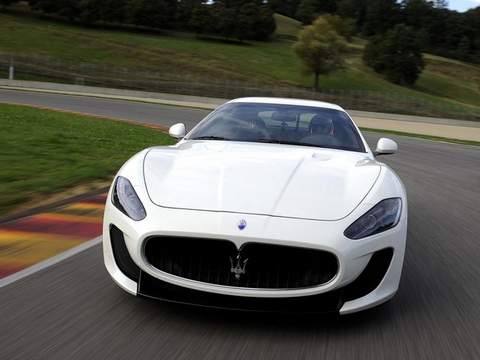 Maserati (Мазерати)GranTurismo 1 поколение Sport купе 2-дв. 4.7 AT Базовая 2012–н. в.