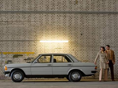 Mercedes-Benz (Мерседес-Бенц)E-Класс w123седан 280 4MT 1975–1981