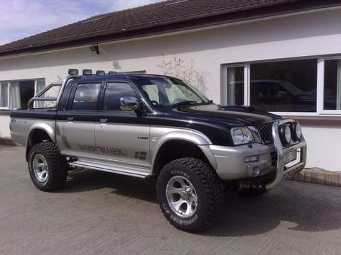 Mitsubishi (Митсубиси)L200 3 поколение пикап 4-дв. 2.5 TD MT 4WD 2001–2005