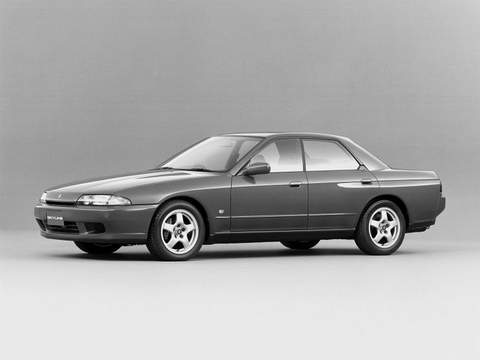 Nissan (Ниссан)Skyline R32седан 2.0 MT 1989–1994