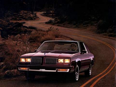 Oldsmobile (Олдсмобайл)Cutlass 5 поколение Calais купе 2-дв. 2.5 MT 1984–1991