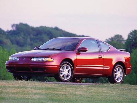 Oldsmobile (Олдсмобайл)Alero 1 поколение купе 2.2 MT 2002–н. в.