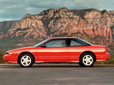 Oldsmobile (Олдсмобайл)Cutlass 5 поколение Supreme купе 2-дв. 2.3 AT 1987–1997