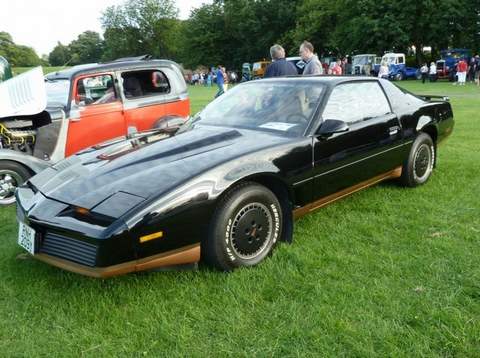 Pontiac (Понтиак)Firebird 3 поколение Trans Am купе 2-дв. 5.0 AT 1983–1983