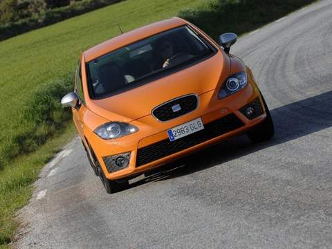 SEAT (СЕАТ)Leon 3 поколение SC хетчбэк 3-дв. 1.6 TDI DSG 2013–н. в.