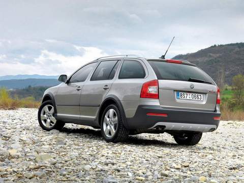 Skoda (Шкода)Superb 2 поколение  [рестайлинг] универсал 1.6 TDI DSG 2013–н. в.