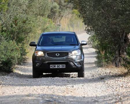 SsangYong (Санг йонг)Actyon 2 поколение кроссовер 2.0 Xdi AT Turbo AWD Elegance+ (2011) 2012–2012