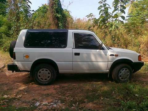 Tata (Тата)Sierra 1 поколение кроссовер 1.9 TD MT 1997–2001